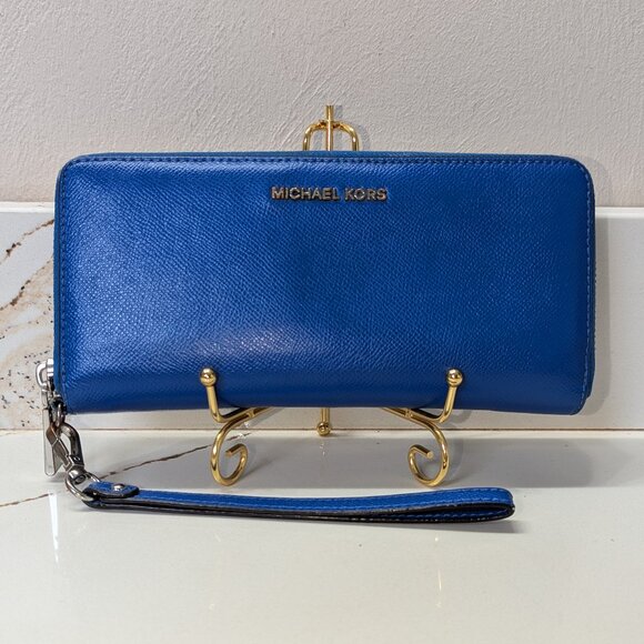 Michael Kors Handbags - Michael Kors royal blue jet set wallet, EUC!